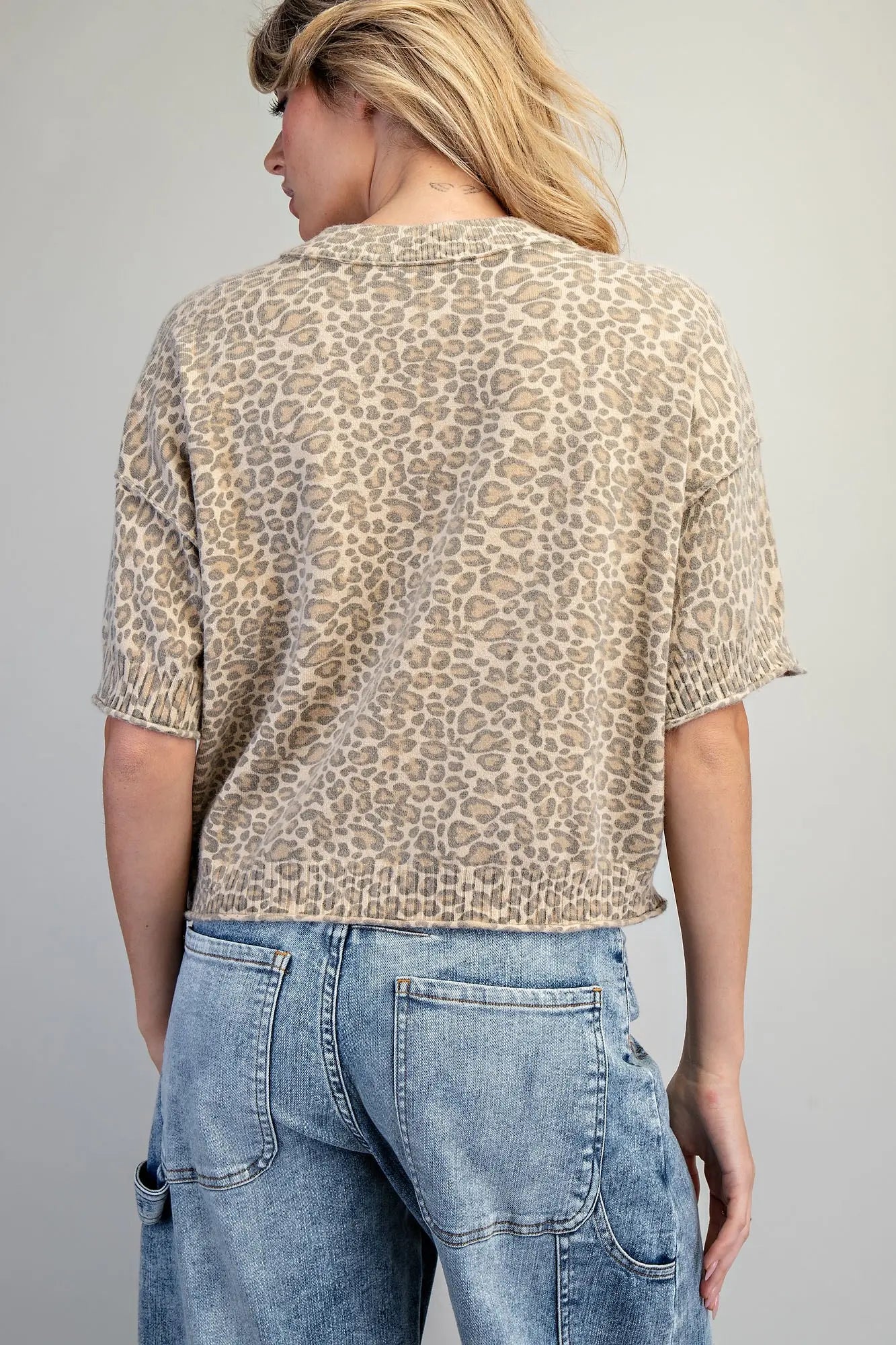 Cropped Leopard Print Knit Top