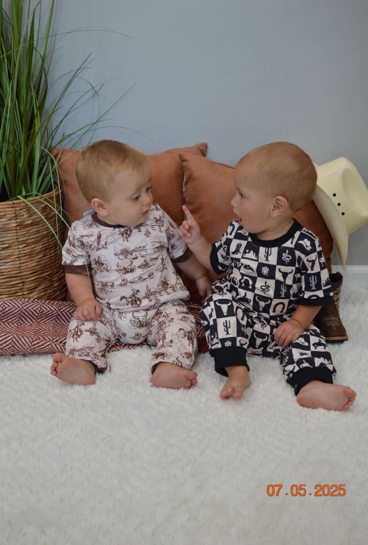 Little girl Ruffle Jumper