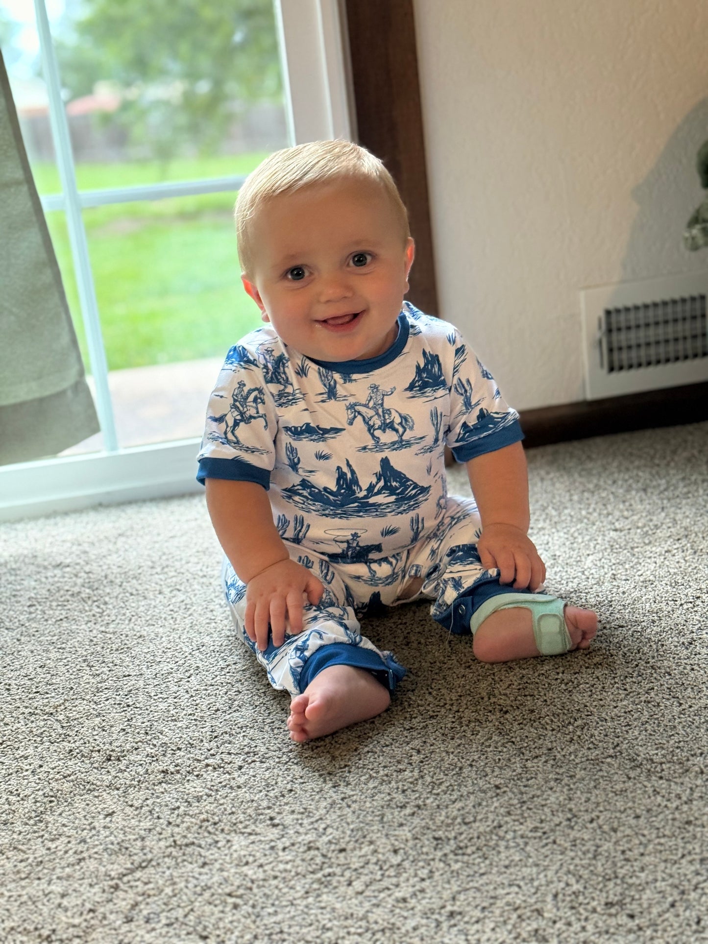 Little girl Ruffle Jumper