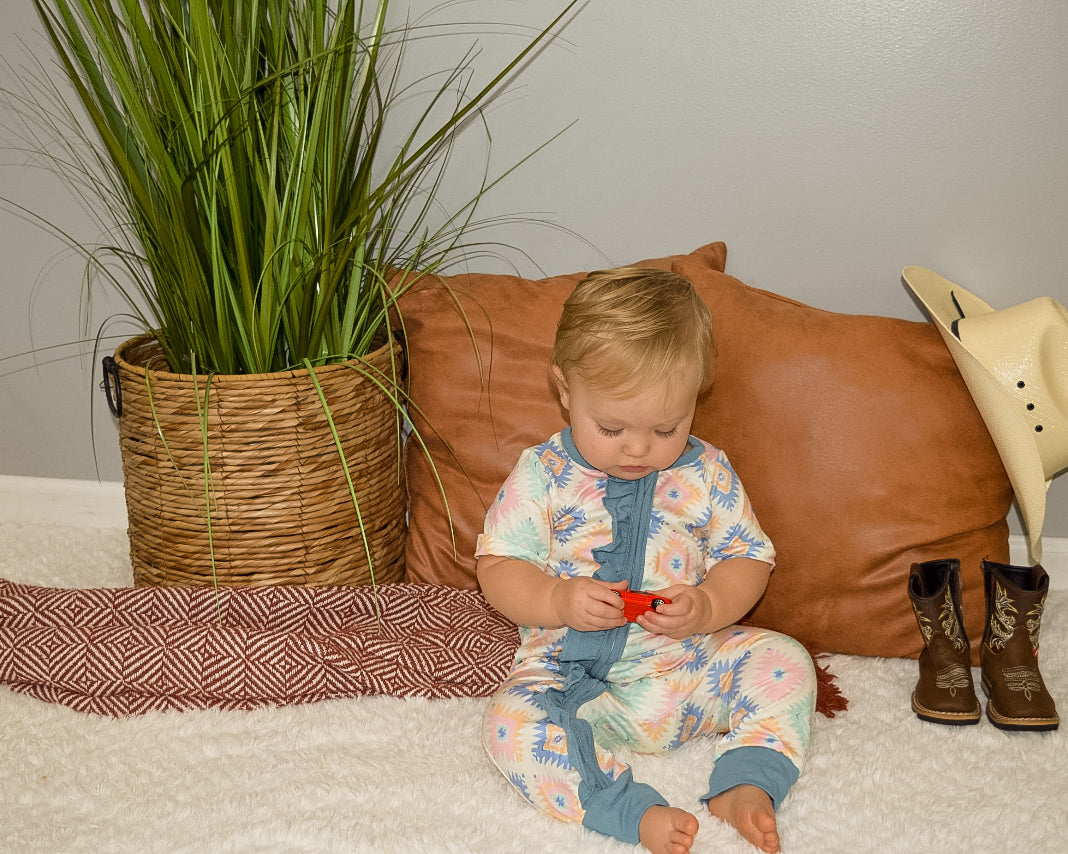 Little girl Ruffle Jumper