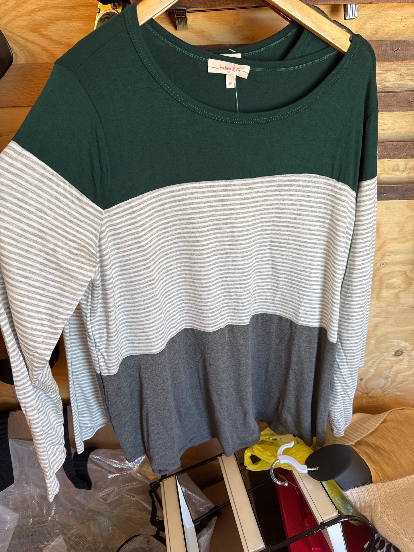 Adrian Top A1015