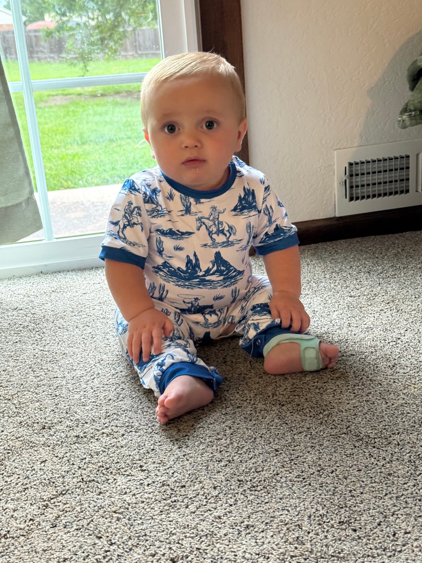 Little girl Ruffle Jumper