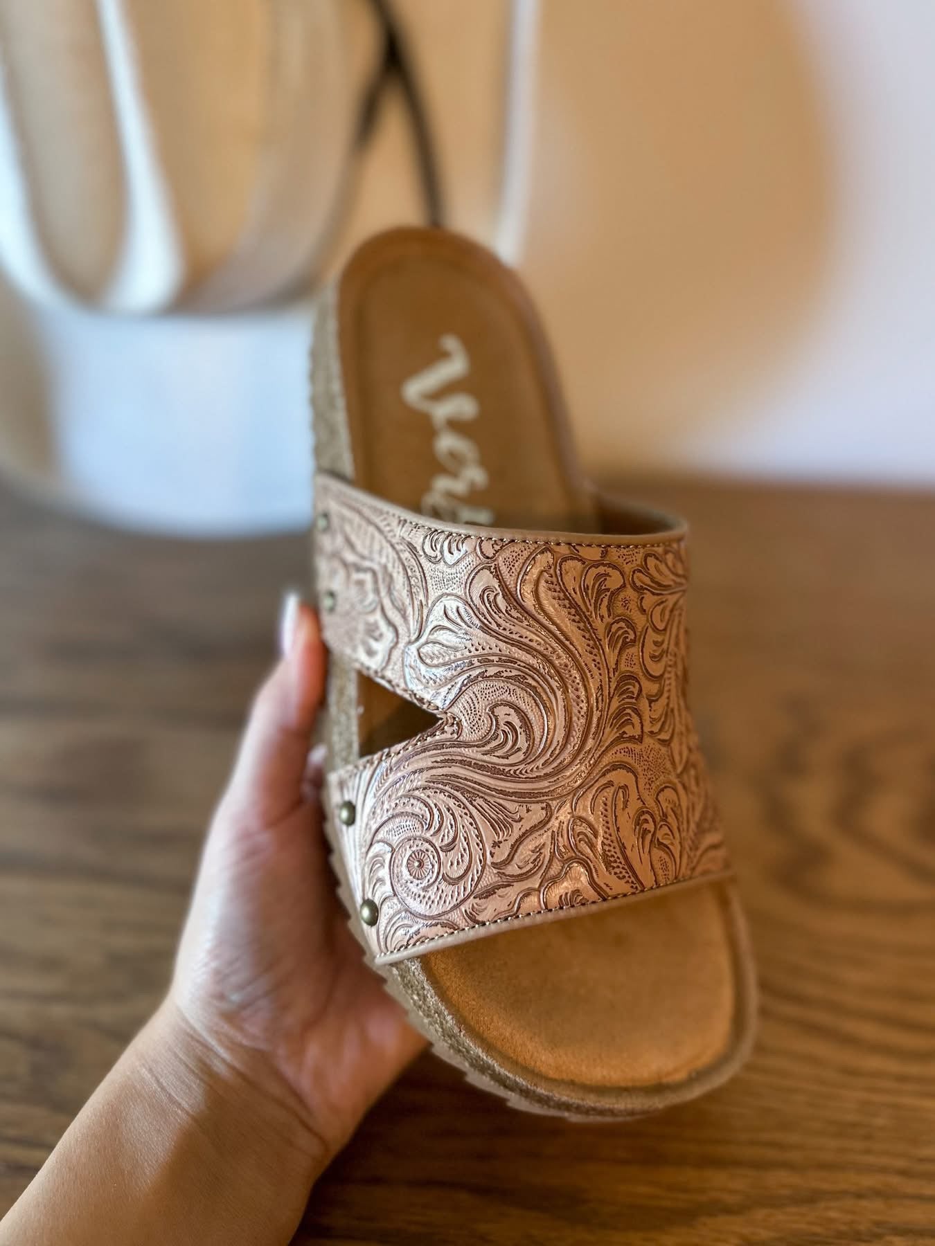 Very G Jordyn Sandal